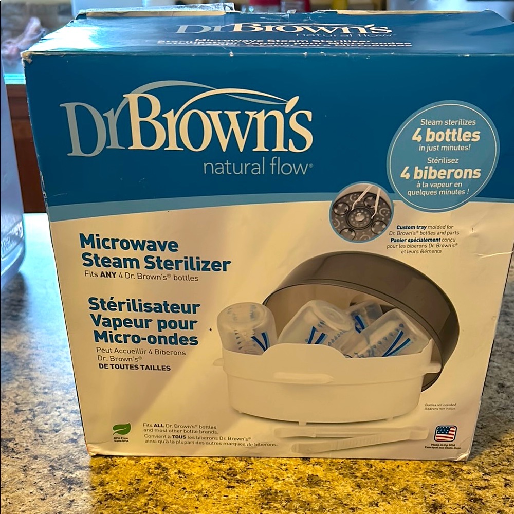 Microwave steam sterilizer/baby bottles sterilizer